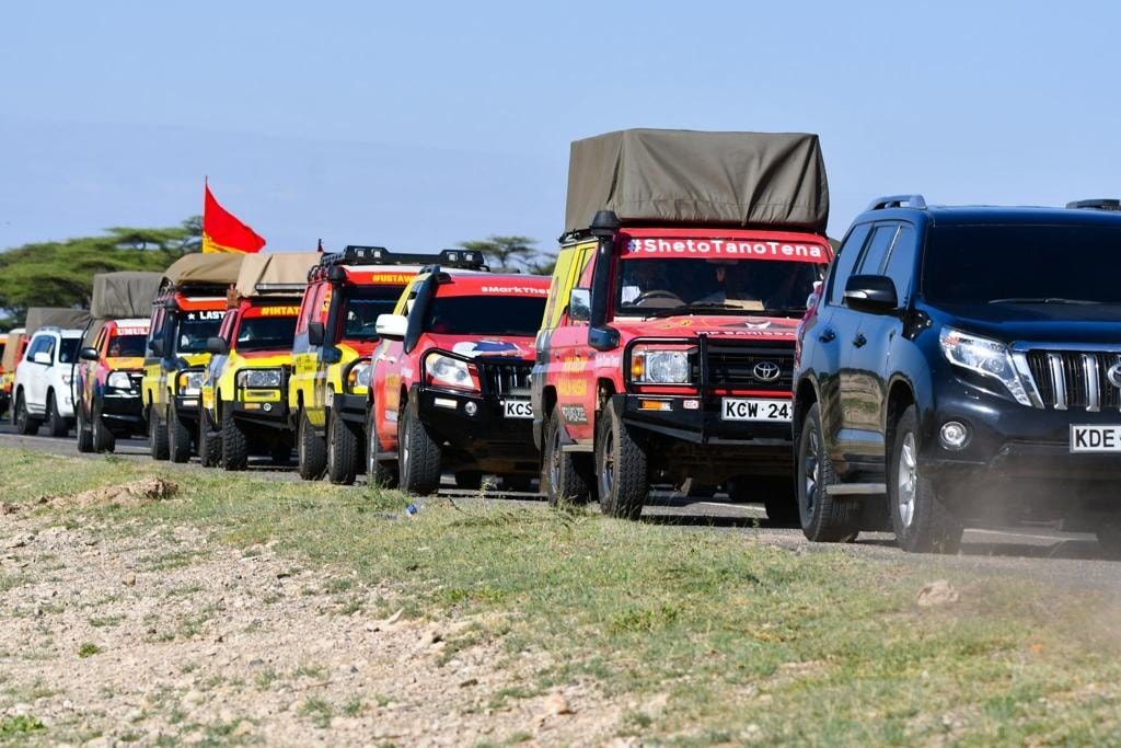 Party convoy on the campaign trail